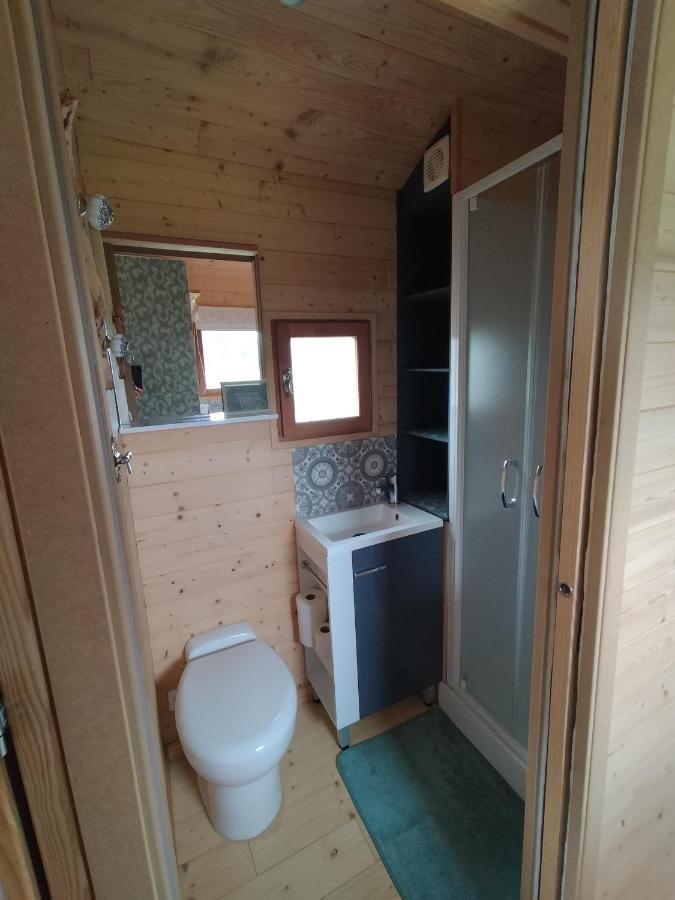 La Roulotte De Jane Guest House Margon  Екстериор снимка