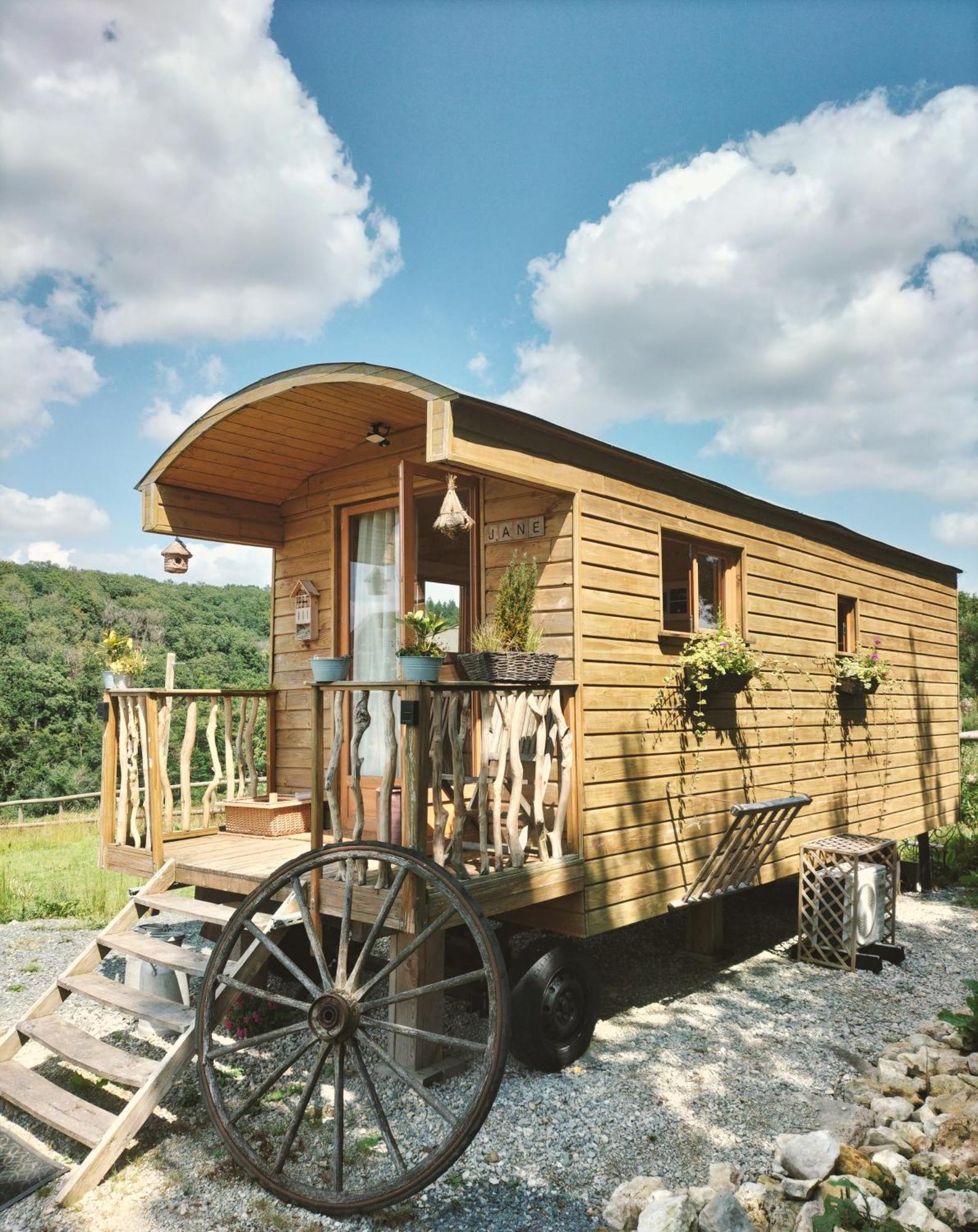 La Roulotte De Jane Guest House Margon  Екстериор снимка